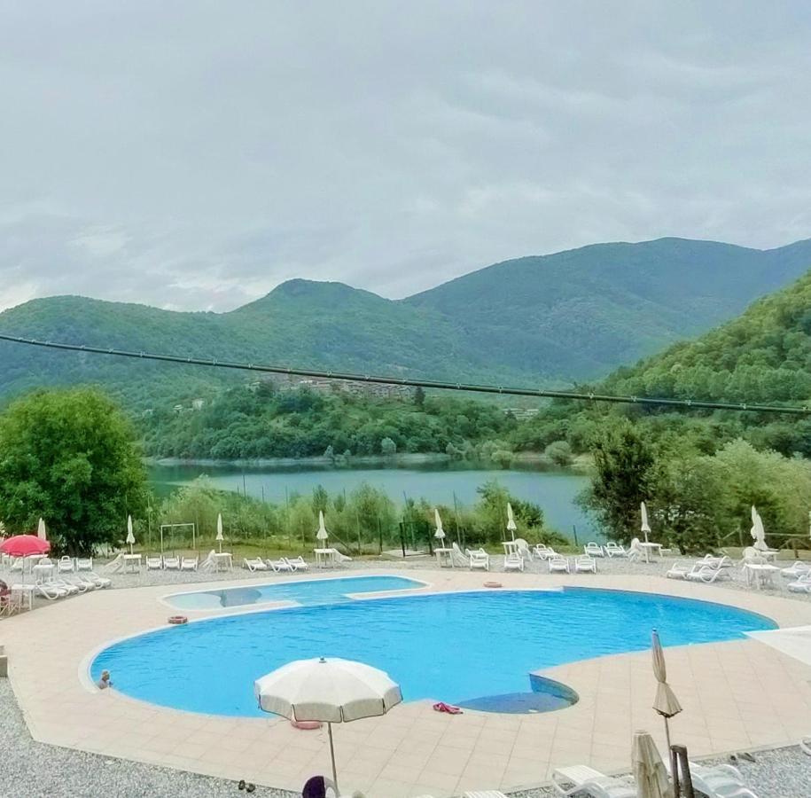 Hotel Palazzo Del Doma - Lake Vagli Vagli di Sotto Екстер'єр фото